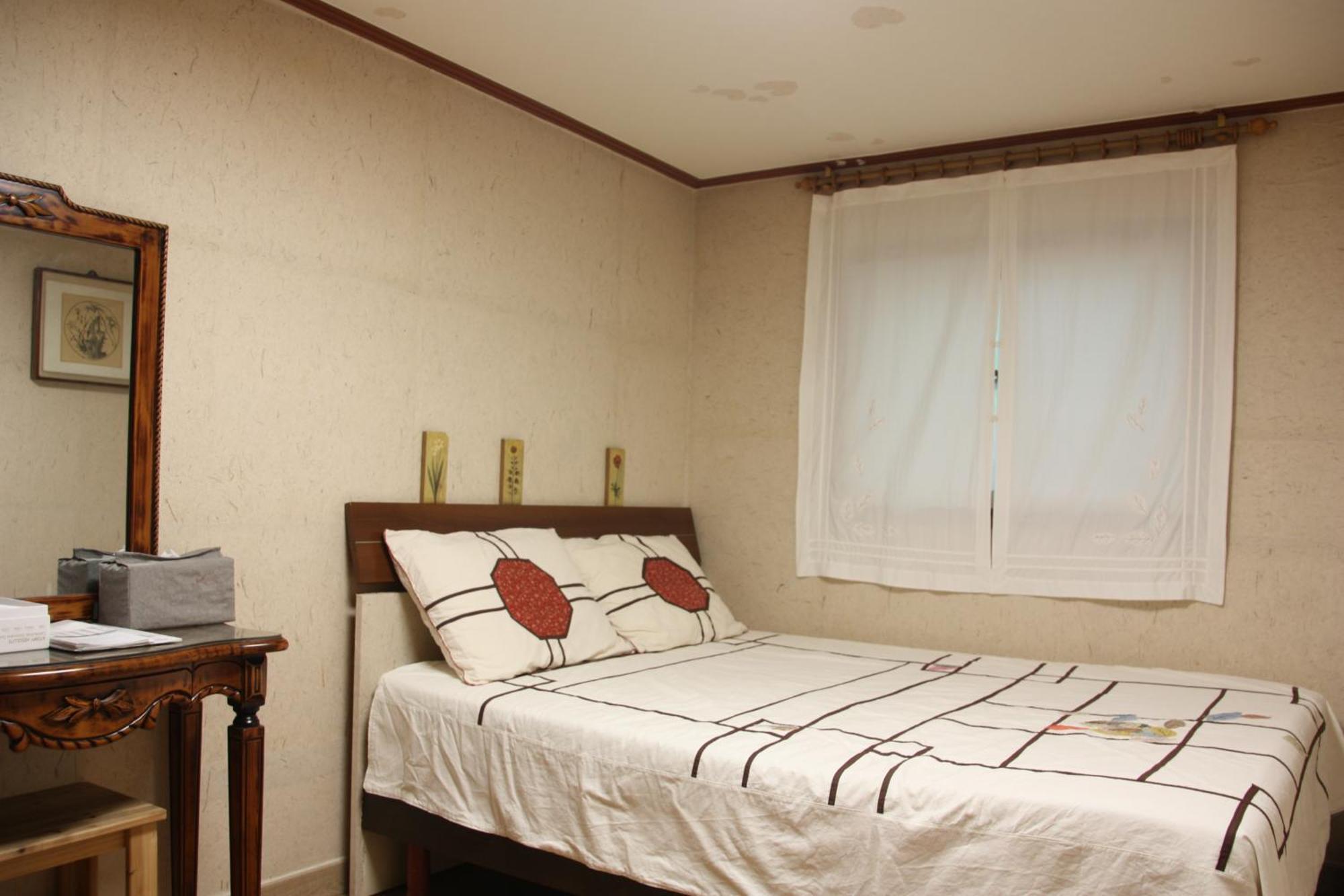Lydia Craft Guesthouse Сеул Екстер'єр фото